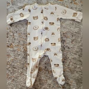 Rabbit + Bear Animal Zoo Print Sleep & Play Footed Onesie Unisex 6-9 Months NWOT